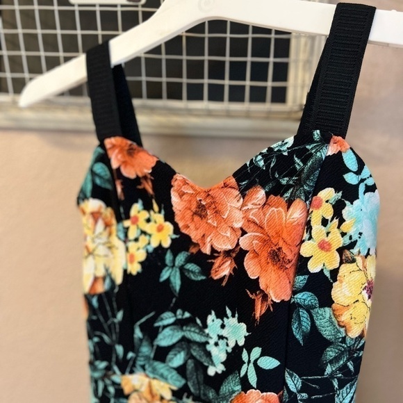 Girls Floral Fitted Dress - Picture 3 of 5